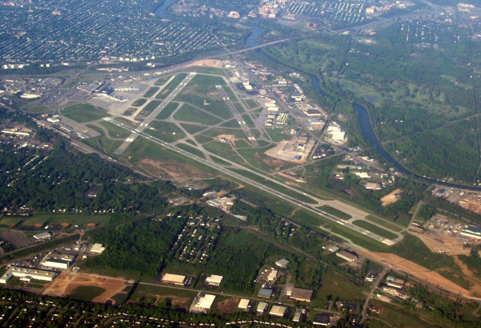 ROC Airport counts with three runways.